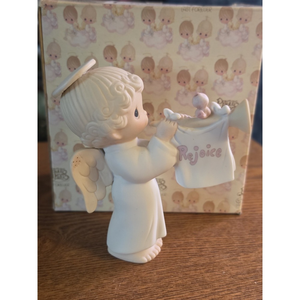 Vintage Precious Moments E- 5636 Rejoice O Earth 1981